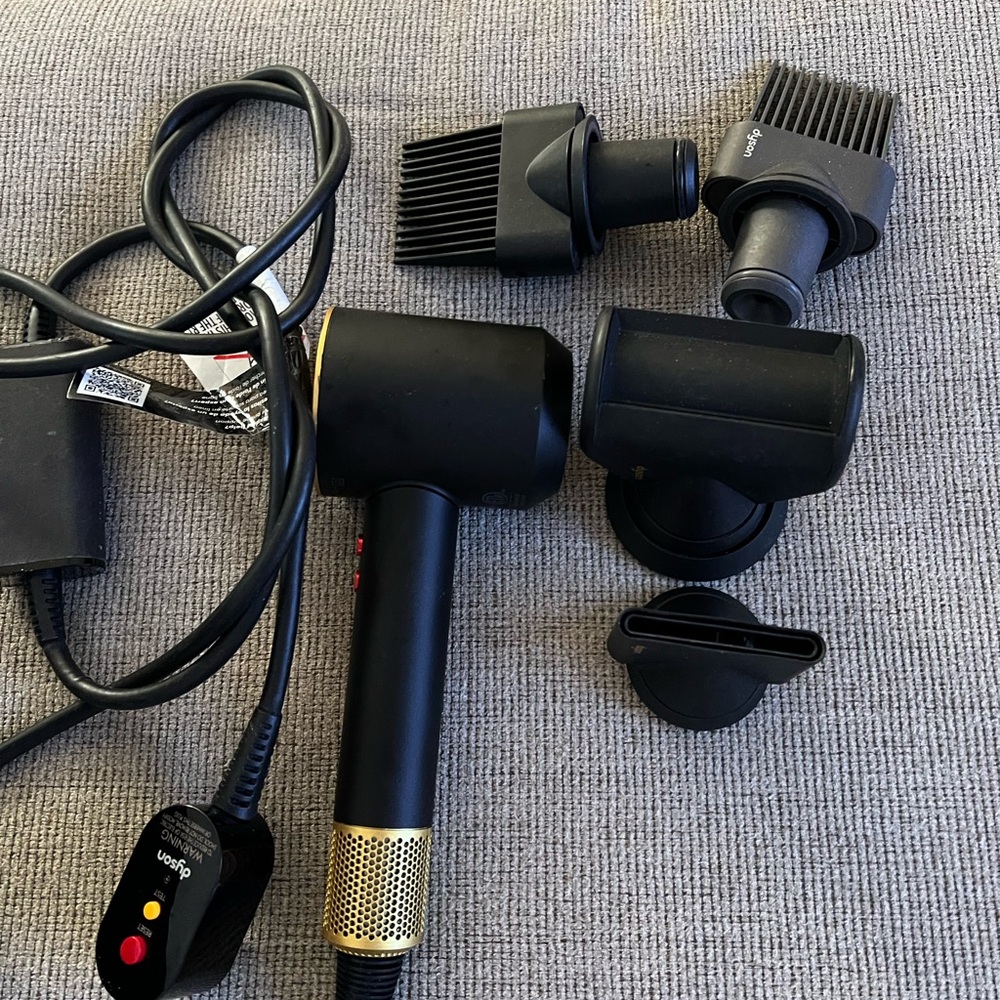Dyson Supersonic